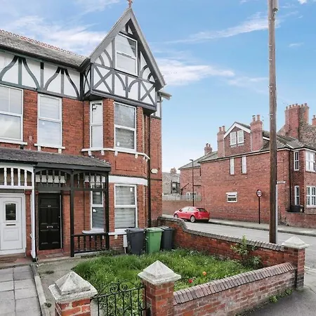 Carr Lane House فندق